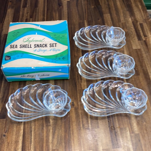 Seashell Snack Set - Picture 3 of 4